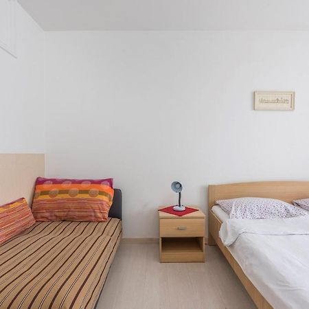 Peskera Apartments Tomicic Porec Exterior photo